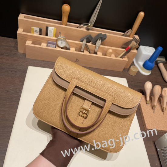 エルメス アルザン 25cm Halzan トリヨンクレマンス ビスキュイ 4B Biscuit & ベージュドゥワイマール D0 /Beige de Weimar  ゴールド金具   Halzan25-016 全手縫い