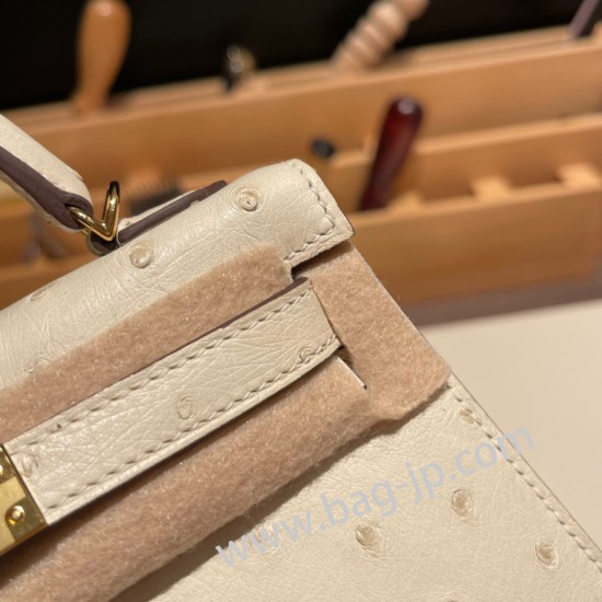 エルメスケリーミニ Kelly bag miniMini Kelly New stock  オーストリッチ ostrich パルシュマン 3C /Parchemin   ゴールド金具   kellymini-016 全手縫い