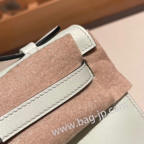 エルメス ポシェットケリー kelly pochette  swift スイフト ヴェールフィズ 0S vertdeau シルバー金具 Pochette--031 全手縫い