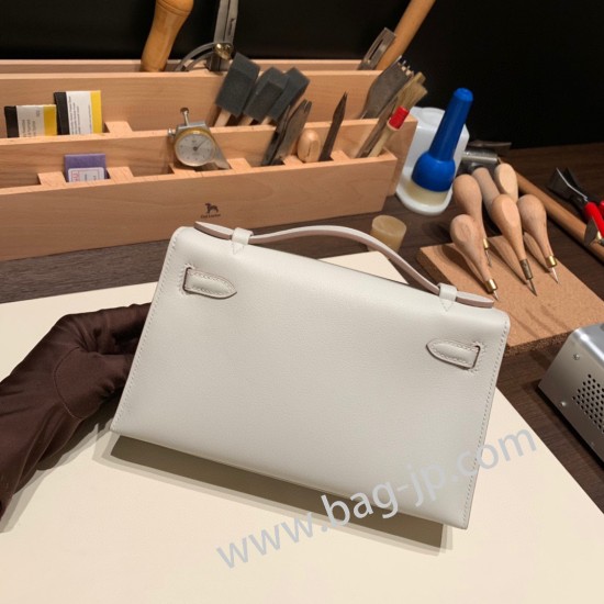 エルメス ポシェットケリー kelly pochette  swift スイフト パールグレー 80 /Pearl Grey シルバー金具 Pochette--058 全手縫い