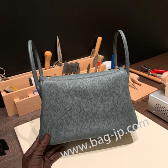 エルメス リンディ26 Clemence トリヨンクレマンス ブルーオラージュ Y7 /Blue Orage ゴールド金具 lindy26-051 全手縫い