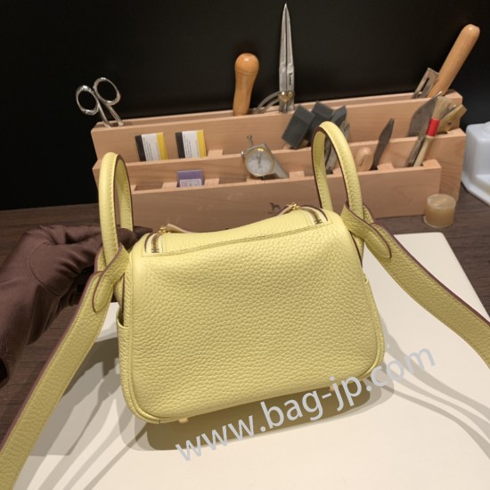 エルメス リンディミニ19 Mini Lindy Clemence トリヨンクレマンス ジョーヌプッサン 1Z /Jaune Poussin  ゴールド金具  lindymini-100 全手縫い